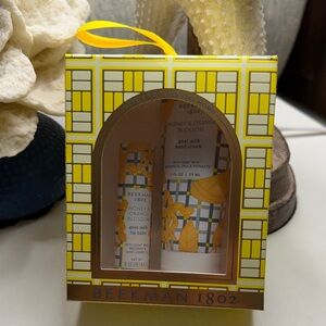 Beekman 1802 Honey & Orange Blossom Gift Set - Yellow and White Packaging